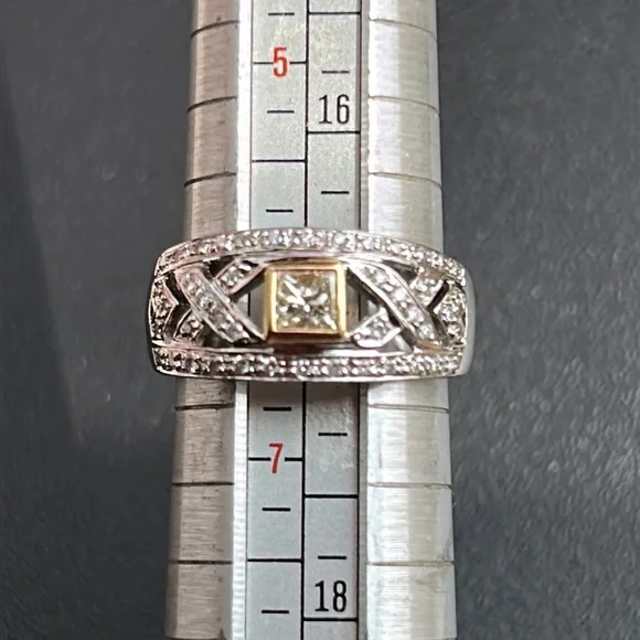 Sold-18K Two Tone Gold 0.50 Ct.Tw. Ladies Ring - Picture 5 of 11
